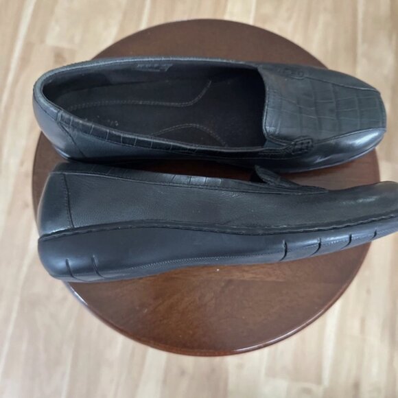 Clarks Women's Bayou Navy Loafer Size 9.5 - Picture 3 of 3